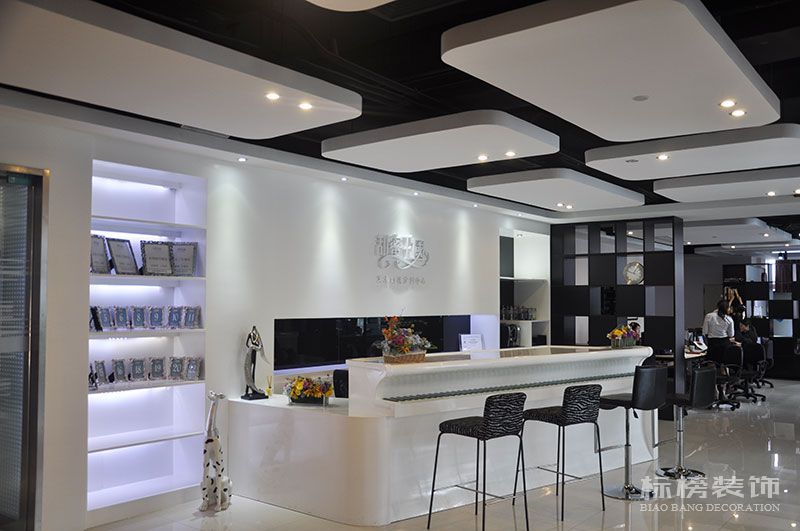 京基100大廈深圳甜蜜王國婚慶公司辦公室裝修